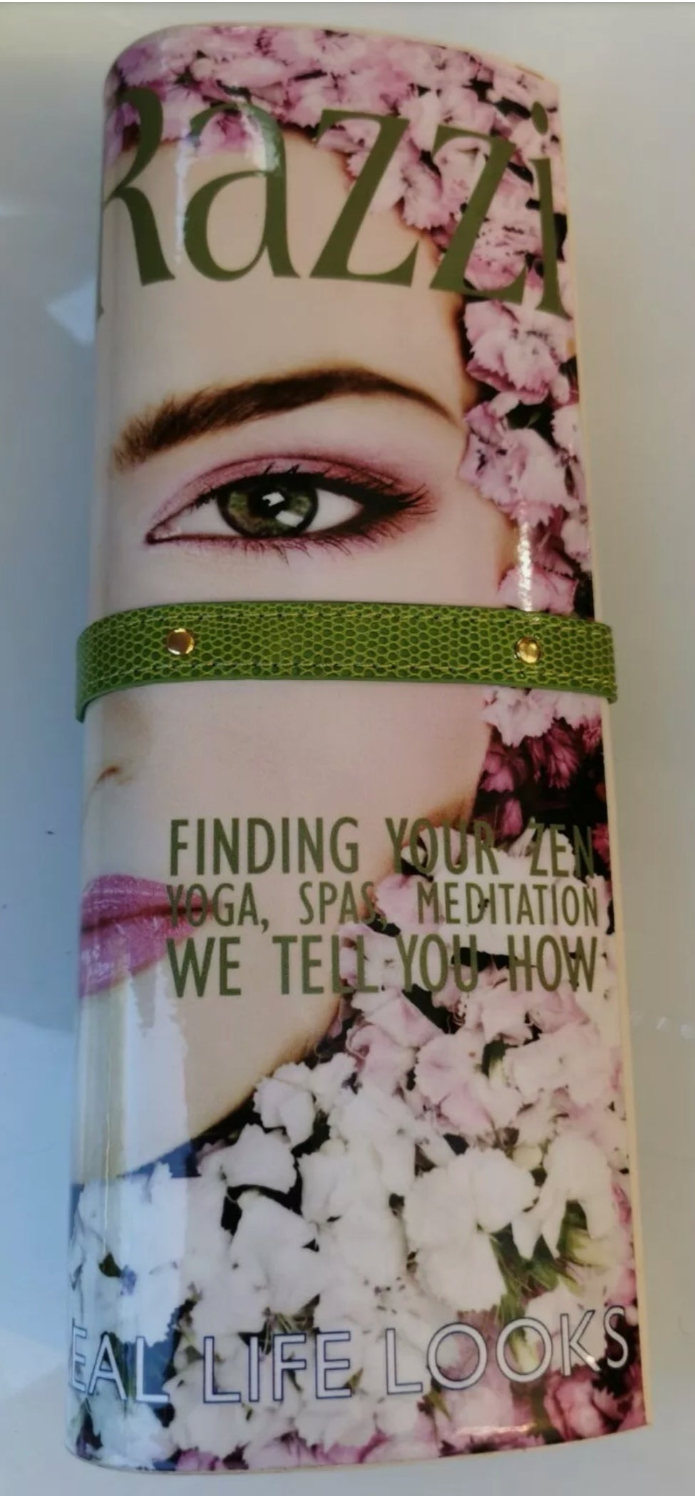 Paparazzi Magazine Clutch Bag